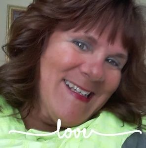 Meet your Posher, Carla